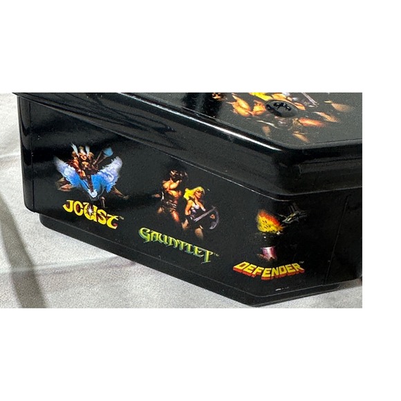 Midway Classic Arcade Classics Vol 1 Plug Play TV Game Joust Gauntlet Defender - Picture 4 of 7